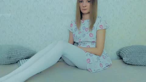 Snapshot of your_caramelka chatting on 12, 1, 2025 Lily online show from 12, 1, 2025