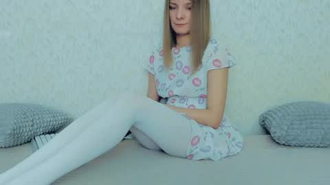 Snapshot of your_caramelka chatting on 13, 1, 2025 Lily online show from 13, 1, 2025