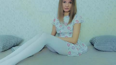 Snapshot of your_caramelka chatting on 26, 1, 2025 Lily online show from 26, 1, 2025