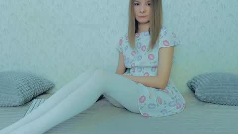 Snapshot of your_caramelka chatting on 7, 2, 2025 Lily online show from 7, 2, 2025