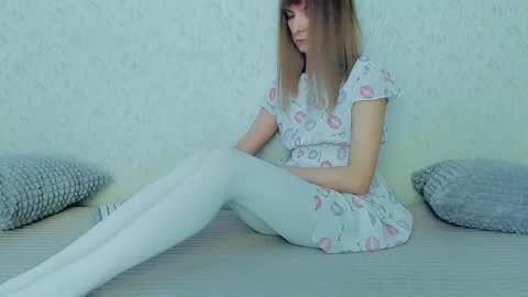 Snapshot of your_caramelka chatting on 24, 2, 2025 Lily online show from 24, 2, 2025