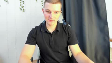 Snapshot of your_claddagh chatting on 27, 9, 2025 your_claddagh online show from 27, 9, 2025