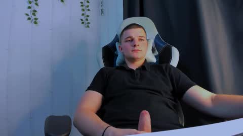 Snapshot of your_claddagh chatting on 21, 10, 2025 your_claddagh online show from 21, 10, 2025