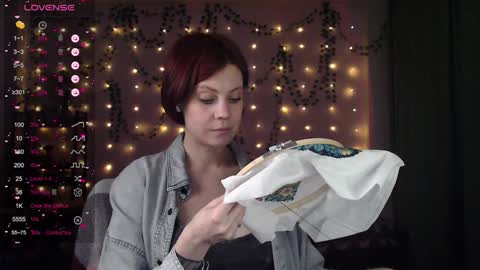 Snapshot of your_corvus chatting on 4, 12, 2024 your_corvus online show from 4, 12, 2024