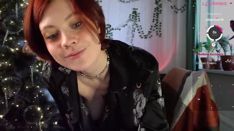 Snapshot of your_corvus chatting on 16, 12, 2024 your_corvus online show from 16, 12, 2024