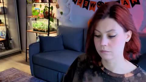 Snapshot of your_corvus chatting on 22, 10, 2025 your_corvus online show from 22, 10, 2025