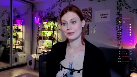 Snapshot of your_corvus chatting on 4, 12, 2025 your_corvus online show from 4, 12, 2025