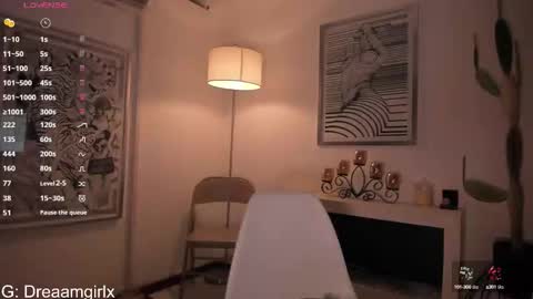 Snapshot of your_dreaamgirlx chatting on 4, 10, 2025 Isabella online show from 4, 10, 2025