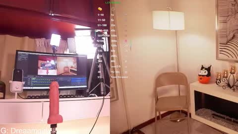 Snapshot of your_dreaamgirlx chatting on 31, 10, 2025 Isabella online show from 31, 10, 2025