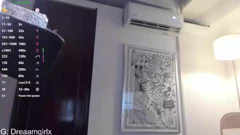 Snapshot of your_dreaamgirlx chatting on 27, 11, 2025 Isabella online show from 27, 11, 2025