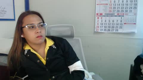 your_dreamgirlxxx69 online show from 5, 2, 2025