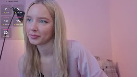 Snapshot of your_fucking_babby chatting on 19, 10, 2025 Olivia online show from 19, 10, 2025