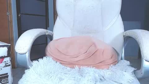 your_latin_girl online show from 6, 1, 2026