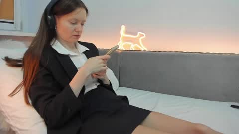 Snapshot of your_librarian chatting on 3, 5, 2026 Your Librarian online show from 3, 5, 2026