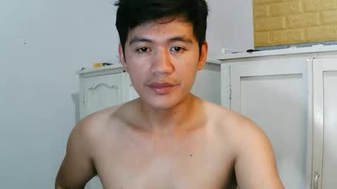 Snapshot of your_love_miaka chatting on 5, 5, 2026 your_love_miaka online show from 5, 5, 2026