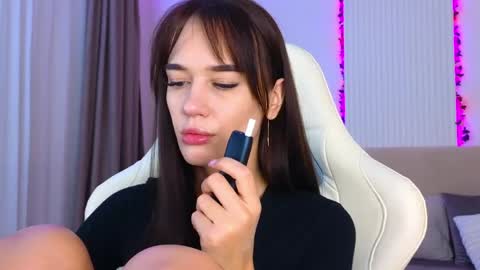 Jessica Loyd online show from 14, 4, 2026