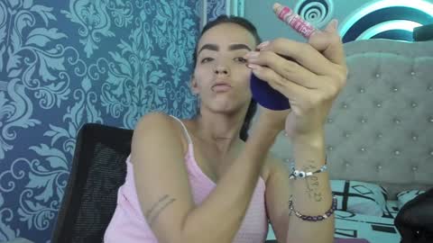 Snapshot of your_perverse_whore chatting on 10, 1, 2025 Salome online show from 10, 1, 2025