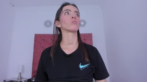 Snapshot of your_perverse_whore chatting on 24, 1, 2025 Salome online show from 24, 1, 2025