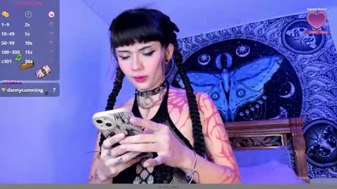 Snapshot of your_rosenrot chatting on 23, 4, 2026 Daniela Help me reach 100 likes online show from 23, 4, 2026