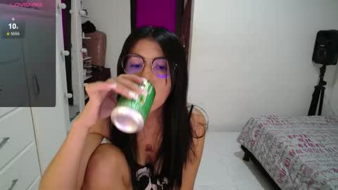 Snapshot of your_slutty_doll_ chatting on 10, 2, 2025 Danna online show from 10, 2, 2025