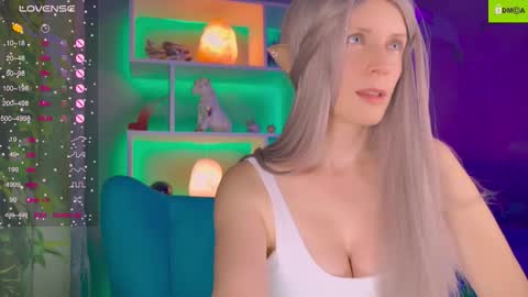 Snapshot of your_spring chatting on 10, 10, 2025 your_spring online show from 10, 10, 2025