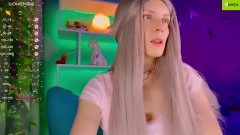 Snapshot of your_spring chatting on 27, 10, 2025 your_spring online show from 27, 10, 2025