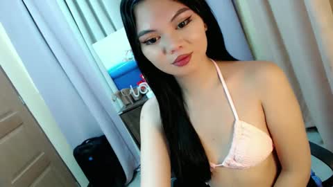 Snapshot of yourangelictransgirl chatting on 15, 12, 2024 Hi its me Yna online show from 15, 12, 2024