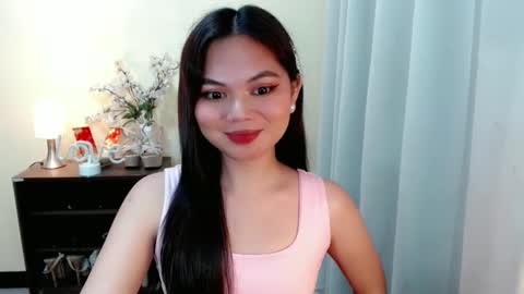 Snapshot of yourangelictransgirl chatting on 7, 3, 2025 Hi its me Yna online show from 7, 3, 2025