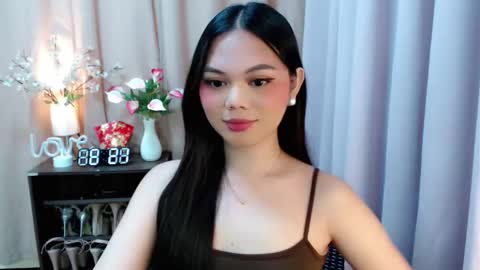 Snapshot of yourangelictransgirl chatting on 29, 9, 2025 Hi its me Yna online show from 29, 9, 2025