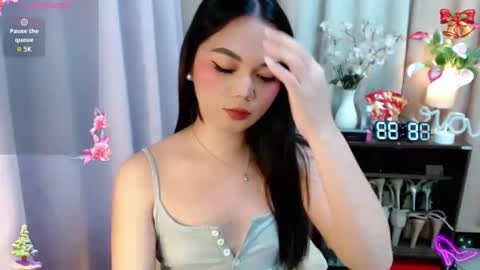 Snapshot of yourangelictransgirl chatting on 18, 12, 2025 Hi its me Yna online show from 18, 12, 2025