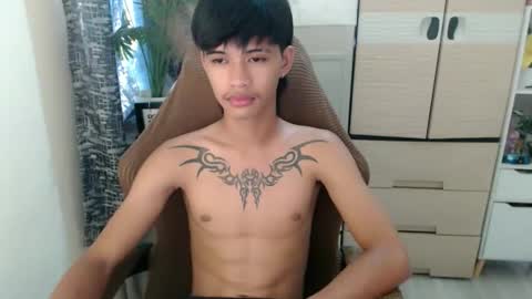 yourasian_eric online show from 9, 4, 2026