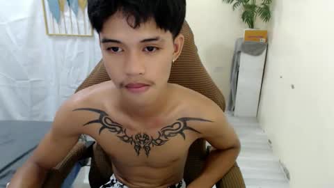 Snapshot of yourasian_eric chatting on 19, 5, 2026 yourasian_eric online show from 19, 5, 2026