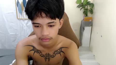 Snapshot of yourasian_eric chatting on 21, 5, 2026 yourasian_eric online show from 21, 5, 2026
