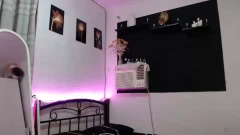 Snapshot of yourasianbigcock chatting on 5, 11, 2025 LEXI online show from 5, 11, 2025