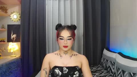 Snapshot of yourasiancockisontop chatting on 18, 2, 2025 kim online show from 18, 2, 2025