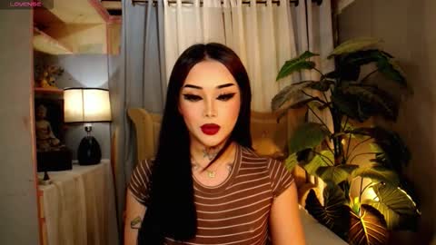 Snapshot of yourasiancockisontop chatting on 29, 11, 2025 kim online show from 29, 11, 2025