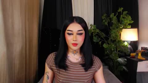 Snapshot of yourasiancockisontop chatting on 5, 12, 2025 kim online show from 5, 12, 2025