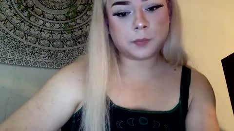 Snapshot of yourbabya chatting on 22, 12, 2024 Alexandria online show from 22, 12, 2024