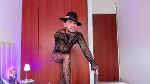 YOURBOYNEXTDOOR online show from 11, 10, 2025