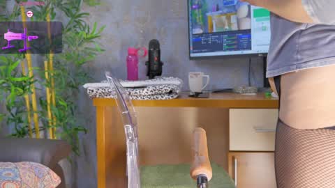 Snapshot of yourburnwish chatting on 23, 1, 2025 Anna online show from 23, 1, 2025