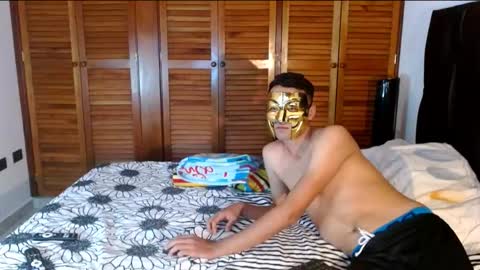 yourcouplehot online show from 18, 11, 2025