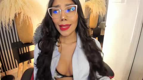 Snapshot of yourcutemolly chatting on 27, 2, 2025 Selena online show from 27, 2, 2025