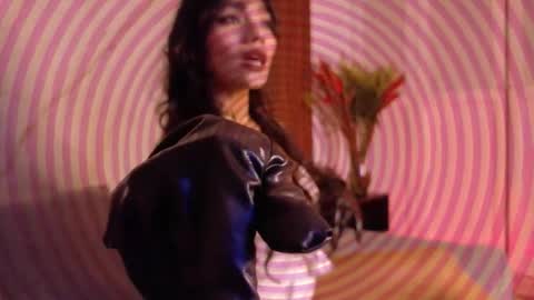 Selena online show from 3, 2, 2026