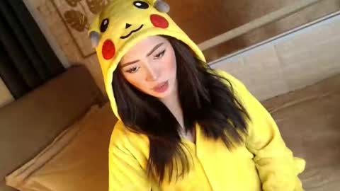 Snapshot of yourdevilsweettsx chatting on 27, 10, 2025 JEN online show from 27, 10, 2025