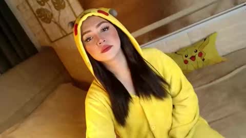 Snapshot of yourdevilsweettsx chatting on 22, 11, 2025 JEN online show from 22, 11, 2025