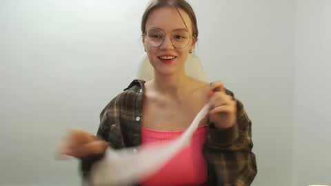 Snapshot of yourdreamray chatting on 2, 6, 2026 Lana online show from 2, 6, 2026