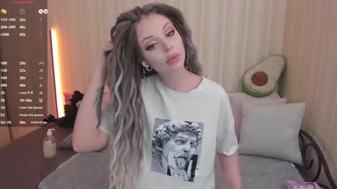 Snapshot of youreyesgazm chatting on 17, 2, 2025 Mary online show from 17, 2, 2025