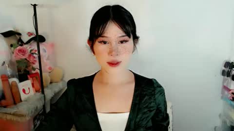 PrettyElla online show from 26, 11, 2025