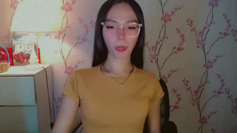 Snapshot of yourfavoratericcie chatting on 10, 9, 2025 RICCIE MAE online show from 10, 9, 2025