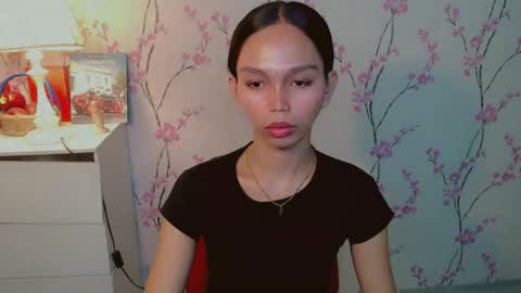 Snapshot of yourfavoratericcie chatting on 7, 11, 2025 RICCIE MAE online show from 7, 11, 2025